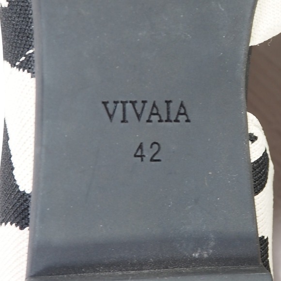 Vivaia Melia Pointed-Toe D'Orsay Flats Women 10.5 Ecru Tiger Print Sustainable - Picture 9 of 11